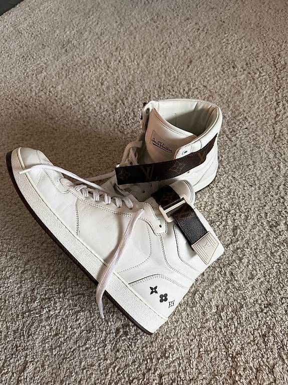 Louis Vuitton Scarpe da uomo: Louis Vuitton Herren Sneaker Gr. 43 – Usato da Cham venduto da Knipper172