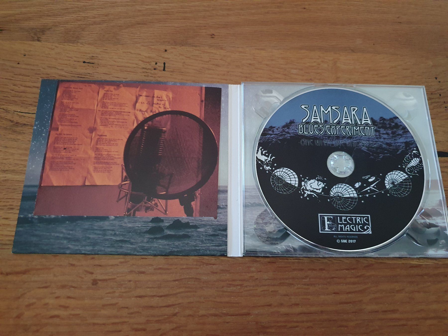 CDs: Samsara Blues Experiment - One with the Universe - CD – Gebraucht aus Auenstein von Trilos 2