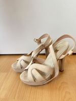 Sommerliche Sandalen in Beige