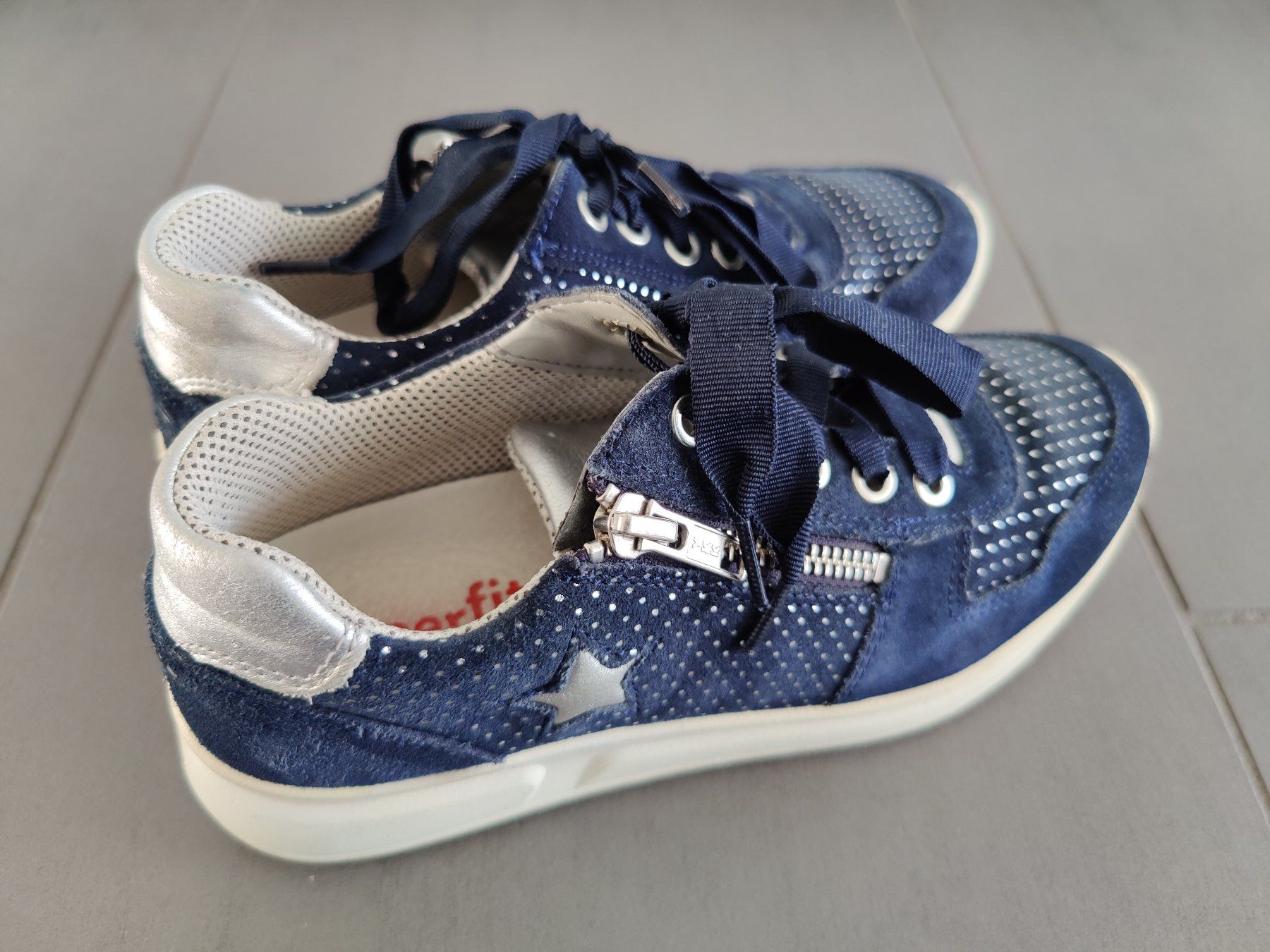 Superfit Schuhe für Mädchen: Superfit Merida Sneaker Dunkelblau – Gr. 34 – Gebraucht aus Oberglatt ZH von COiNCiDENT 2