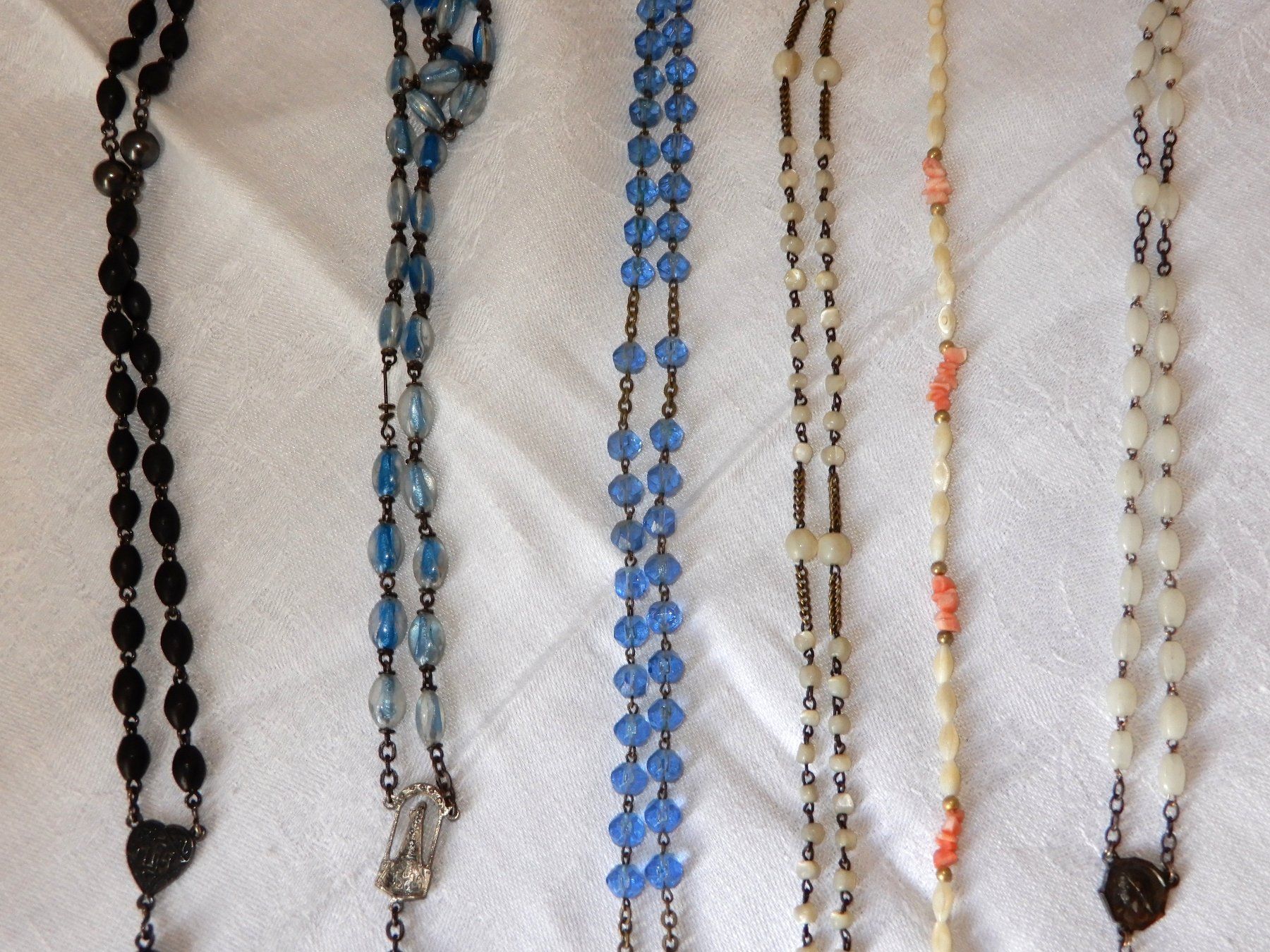 Autres bijoux: Rosenkranz Konvolut – D'occasion à Senèdes par tintinette43 2