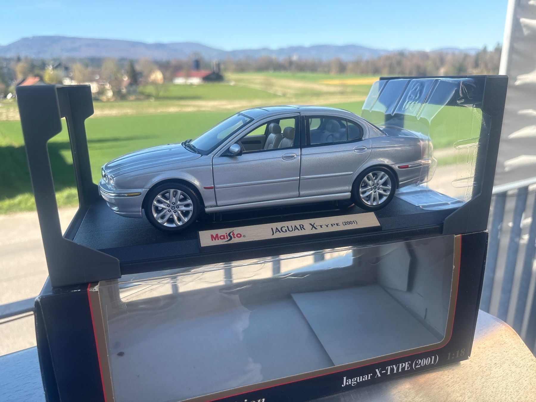 Jaguar Modellautos: Jaguar X-Type Coupé 1:18 2001 – Neu und originalverpackt aus Aarwangen von kah_79t5