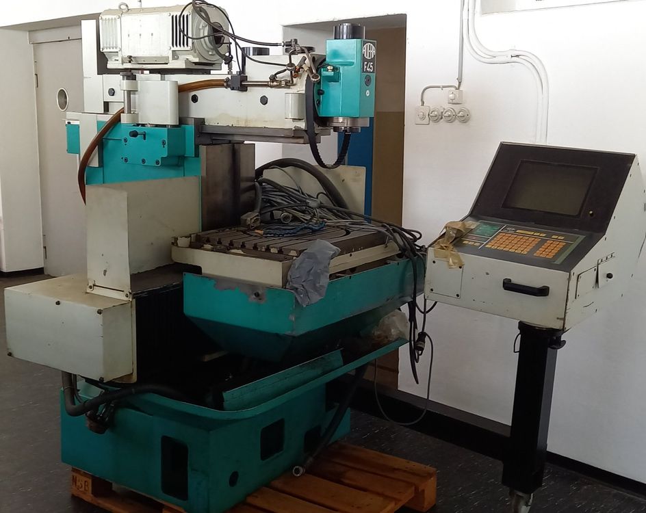 Aciera F45 CNC - Universalfräsmaschine (Defekt) in Degersheim für CHF ...