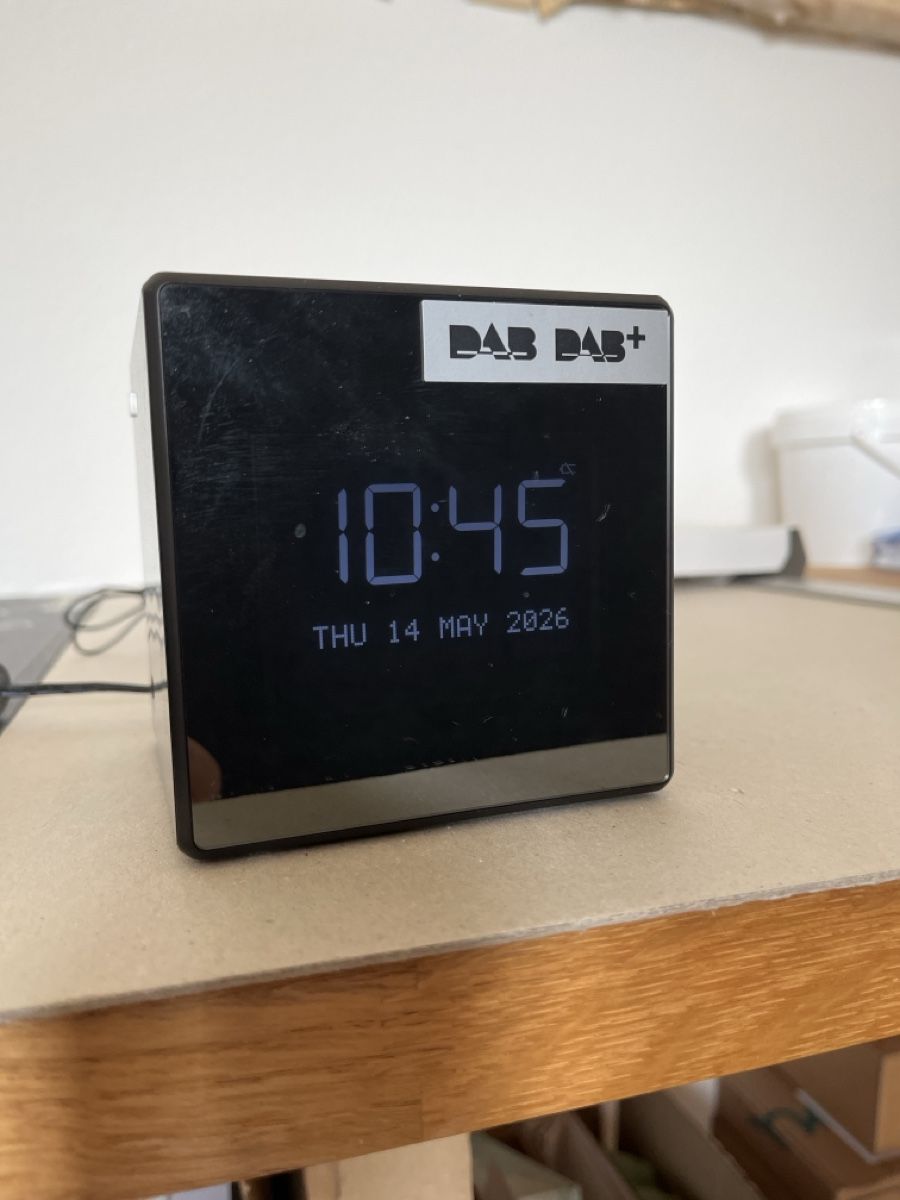 Sony Wecker: Neuwertiger Sony DAB+ Radiowecker – Gebraucht aus Flumenthal von Regenbogen48 4