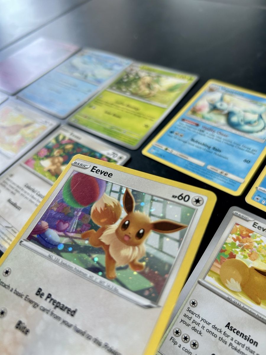 Pokémon Carte collezionabili: Carte Pokémon Eevee e Evoluzioni – Usato da Balerna venduto da Roby-Pokemon 1