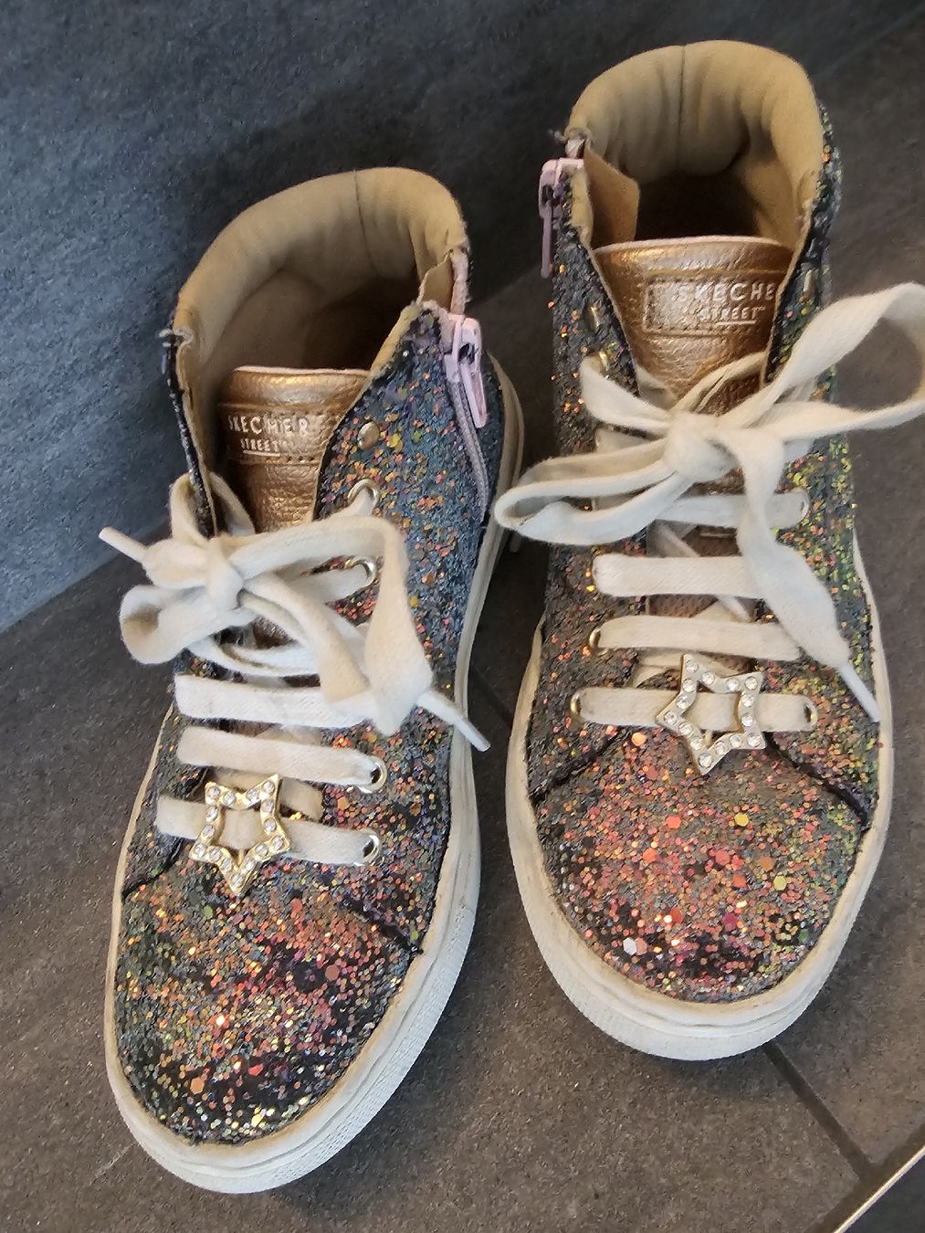 Skechers Scarpe per ragazze: coole Skechers Glitzer in 29 – Usato da Buch am Irchel venduto da Potzblitz2 2