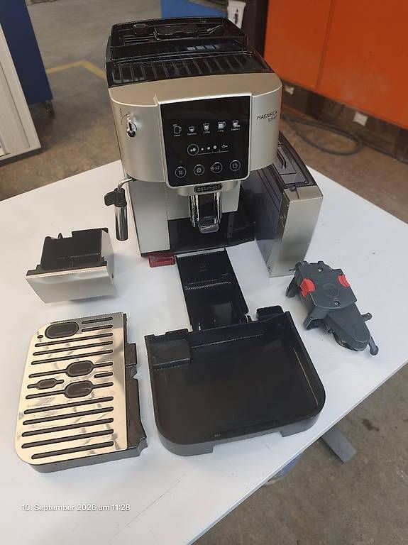 De'Longhi Macchine per caffè & Macchine per espresso: De Longhi Magnifica Start – Usato da Küssnacht am Rigi venduto da Arihar 4