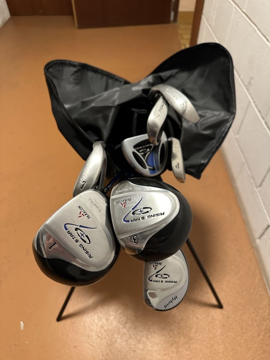 Mazze & Set: Club de golf junior – Nuovo (secondo la descrizione) da Colombier NE venduto da Pab77 1
