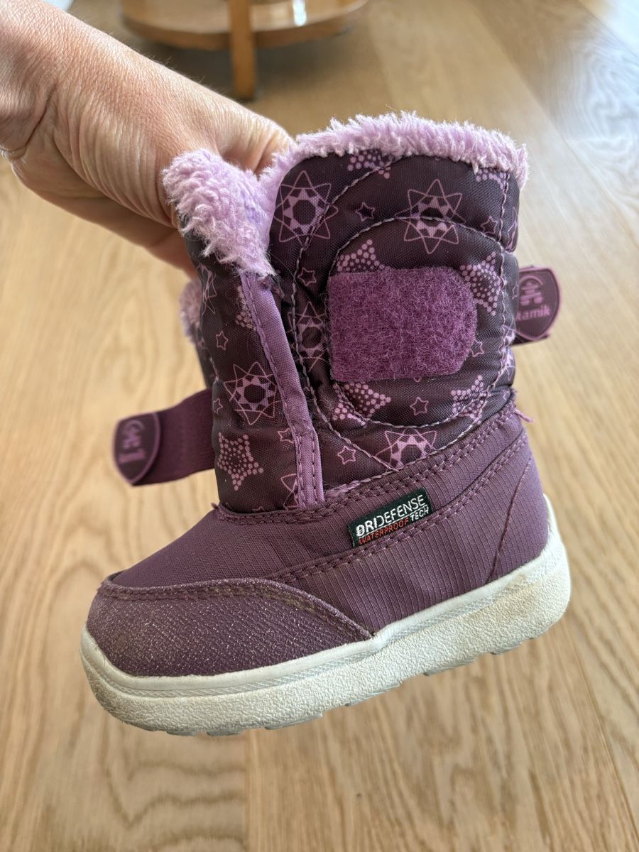Scarpe per ragazzi: Children snow boots size 23 – Usato da St. Gallen venduto da ott_f827 1