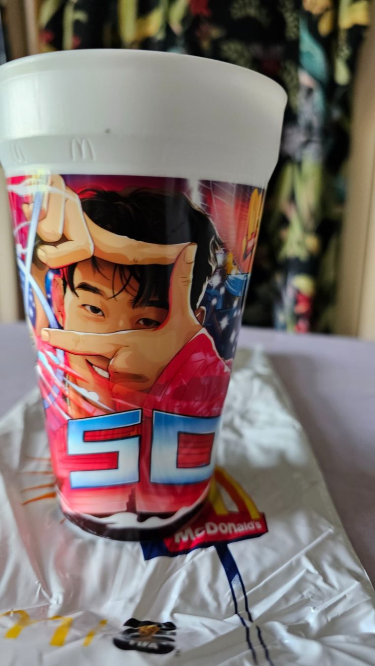 Recipients et similaires: WM26-Becher McDonald's Son – Neuf avec emballage d'origine à Zug par alt_9p2z