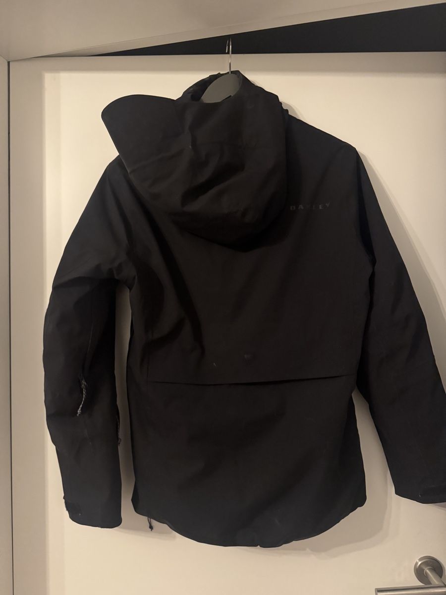 Oakley Vestes: Skijacke Oakley, Gr S – D'occasion à Ilanz par kristinalandis 1