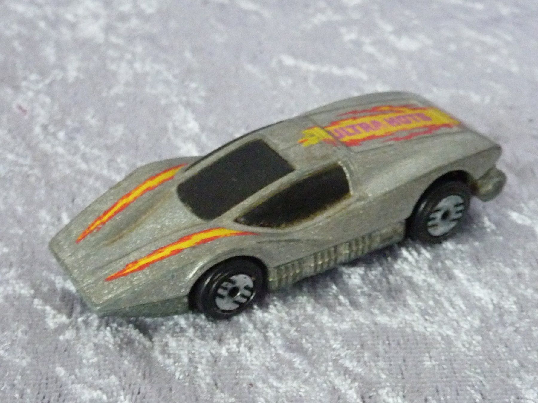 Hot Wheels Voitures modèles: Silver Bullet 1:64 – D'occasion à Dürrenäsch par Cobra1ch 1