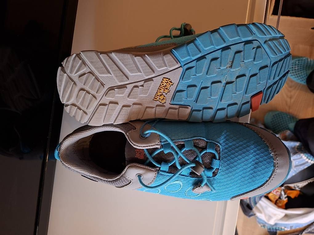 Schuhe für Jungen: Jack Wolfkins Trekkingschuhe – Gebraucht aus Wald AR von nws_q2w5