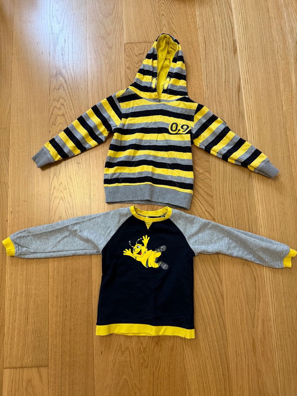 BVB Lotti & Set di vestiti: BVB Jogginganzug und Pullover Gr. 98-104 – Usato da Uetikon am See venduto da Fraufox1 2
