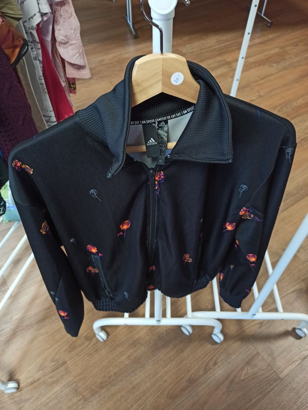 Adidas Jacken: Veste Adidas – Gebraucht aus Fresens von ren_vpx8