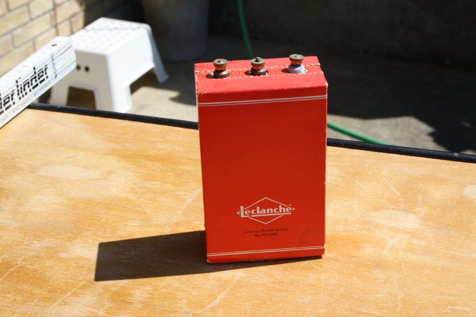 Caricatori & Batterie: ANTIKE ALTE VINTAGE BATTERIE – Difettoso da Wauwil venduto da Pneuedy 2