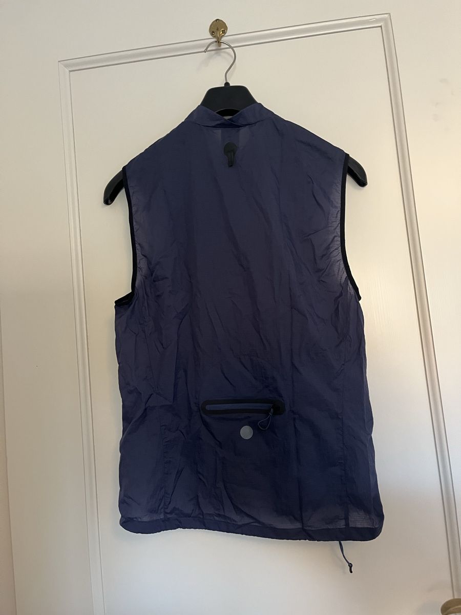 Asics Gilets & Westen: Asics Metarun Lauf Gilet – Neu (gemäss Beschreibung) aus Bern von vad_7whw 2