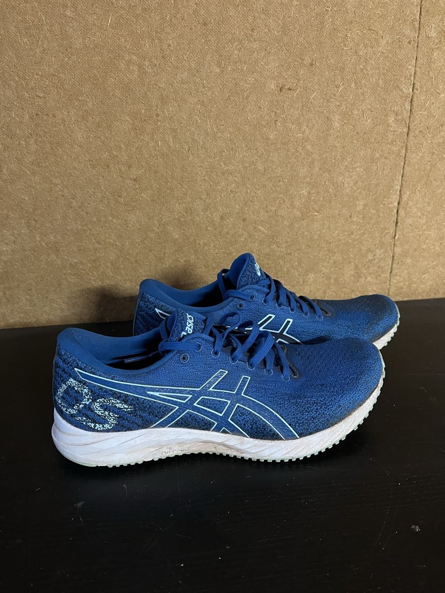 Chaussures femmes: ASICS Hyper Speed Grösse 41.5 – D'occasion à Schwanden Sigrisw par Chrisii776 1