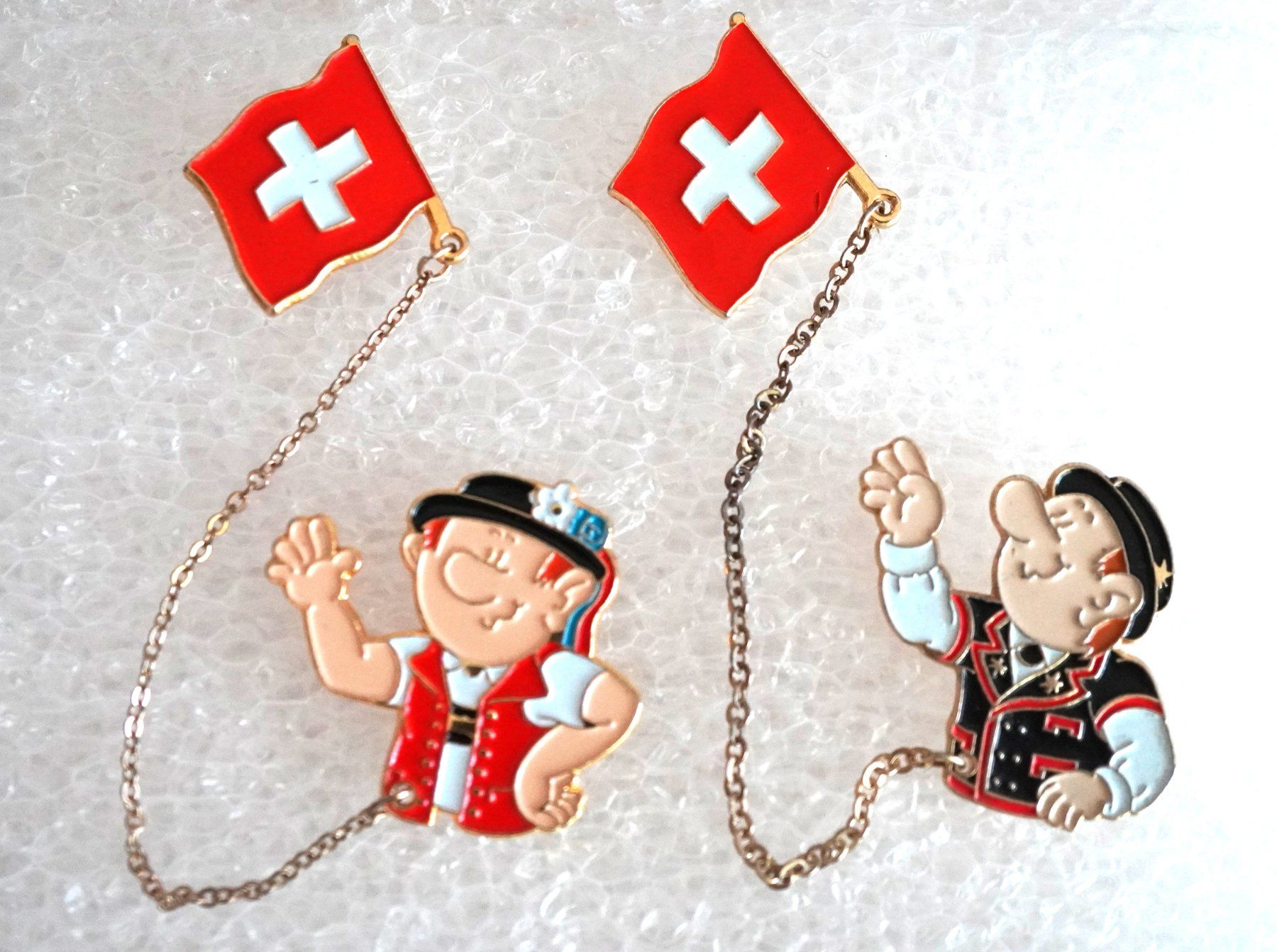 Placchette & Badge: Pin Fahnenschwinger mit Kette – Usato da Worb venduto da worb01