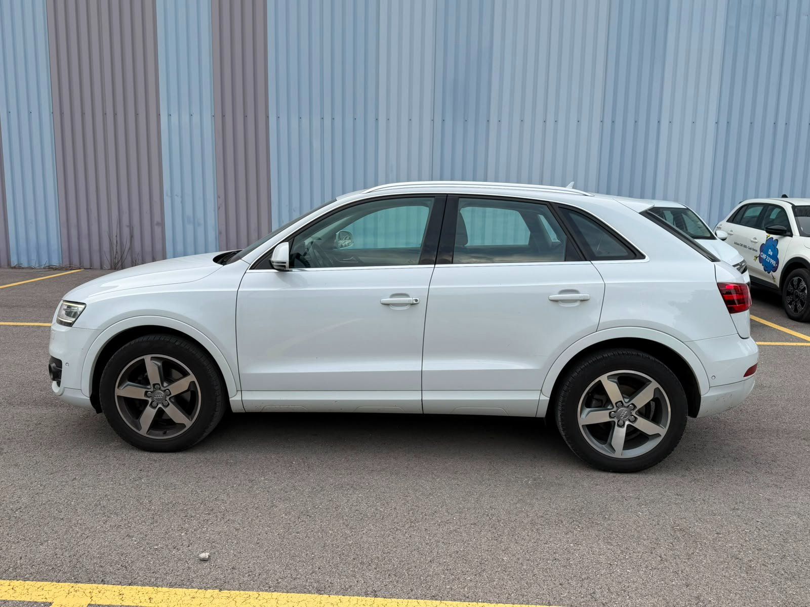 Audi Autos: Audi Q3 2.0 TFSI Quattro – Gebraucht aus Crissier von vim_r8qn 1