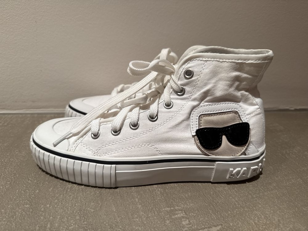 Chaussures femmes: Karl Lagerfeld Sneaker Gr.38 Weiss Top Zustand! – D'occasion à Schindellegi par butterfly242011 1