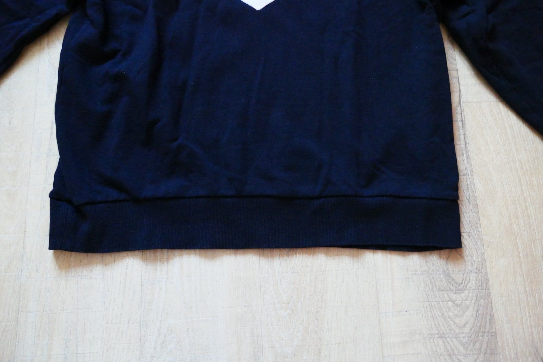 Maglioni & Felpe: Kapuzenpullover, Pullover Baumwolle, ca. Gr. M/L – Usato da Port venduto da uzuku 3
