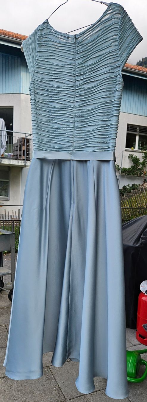 Robes: Abendkleid neu Gr 40 – D'occasion à Bönigen par mon_8fw5 1