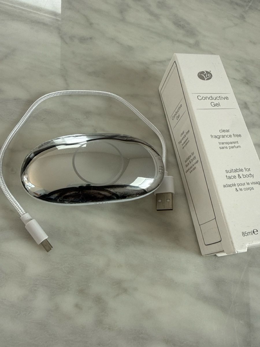 Cura del viso: ZIIP Microcurrent Facial Toning Device – Usato da Zürich venduto da alinale 1