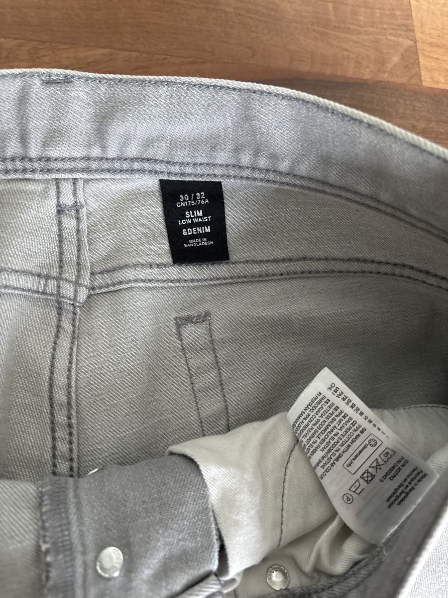 H&M Jeans: Graue H&M Slim Jeans Gr. 30/32 – Usato da Embrach venduto da Roniiii 2
