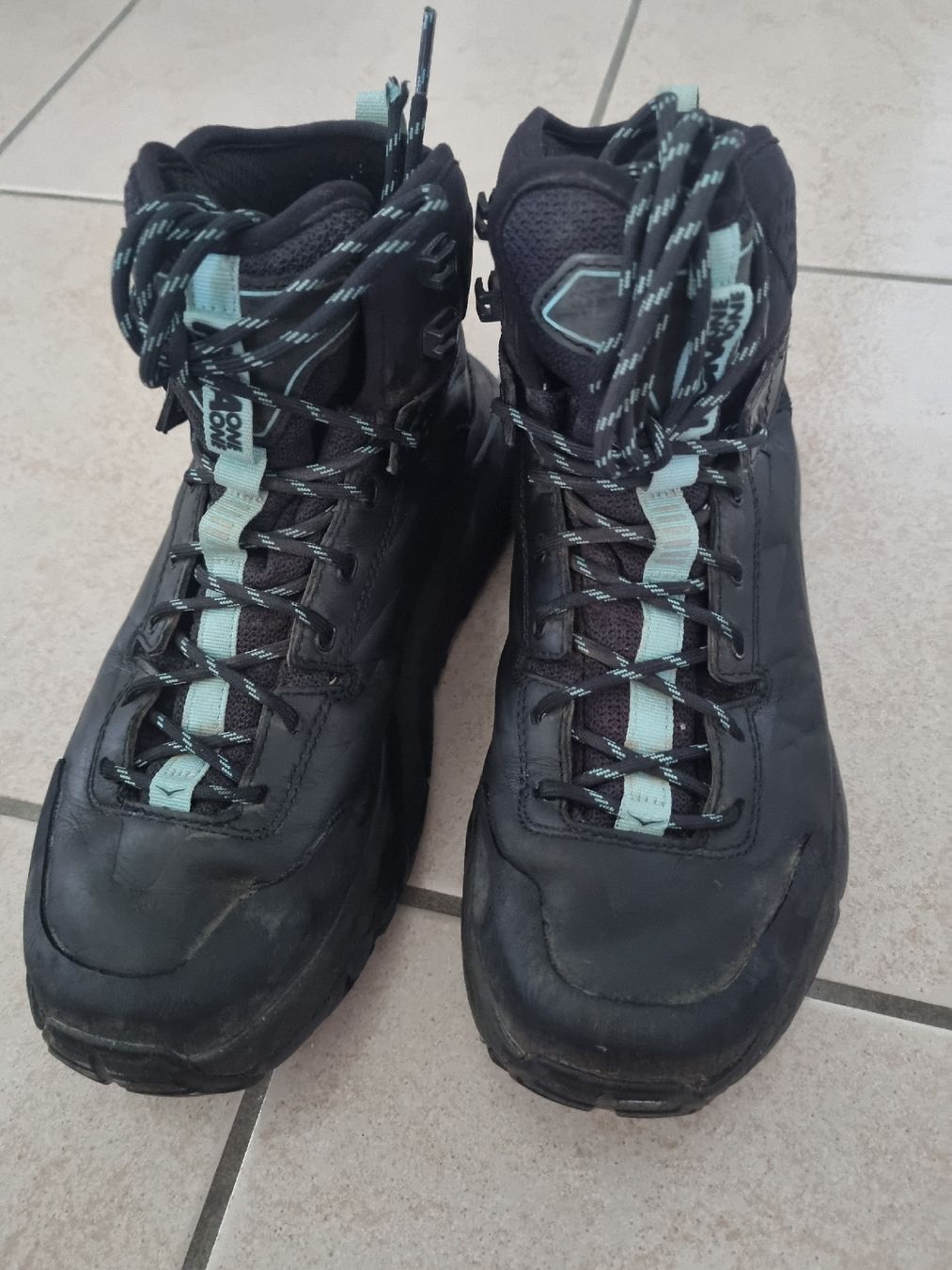 Hoka One One Herrenschuhe: Wanderschuhe GORE-TEX HOKA KAHA GTX Grösse 40  oder 6.5 – Gebraucht aus Stans von laslabambala