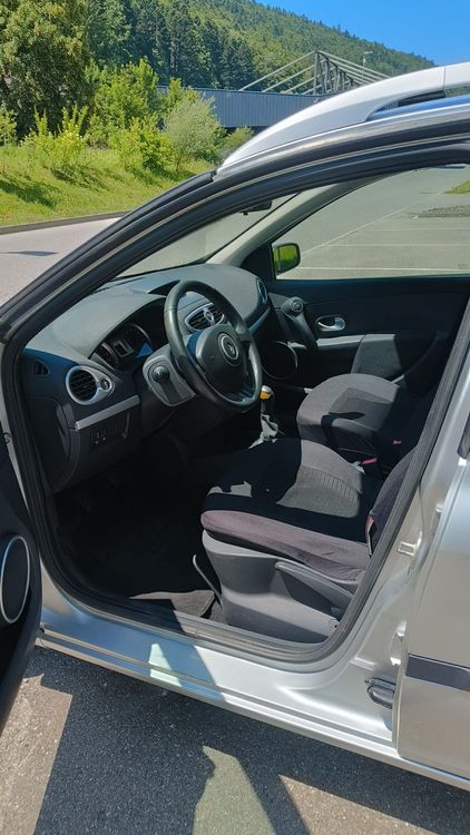 Renault Automobili: Renault Clio location/mieten – Usato da La Neuveville venduto da Monarcars 4