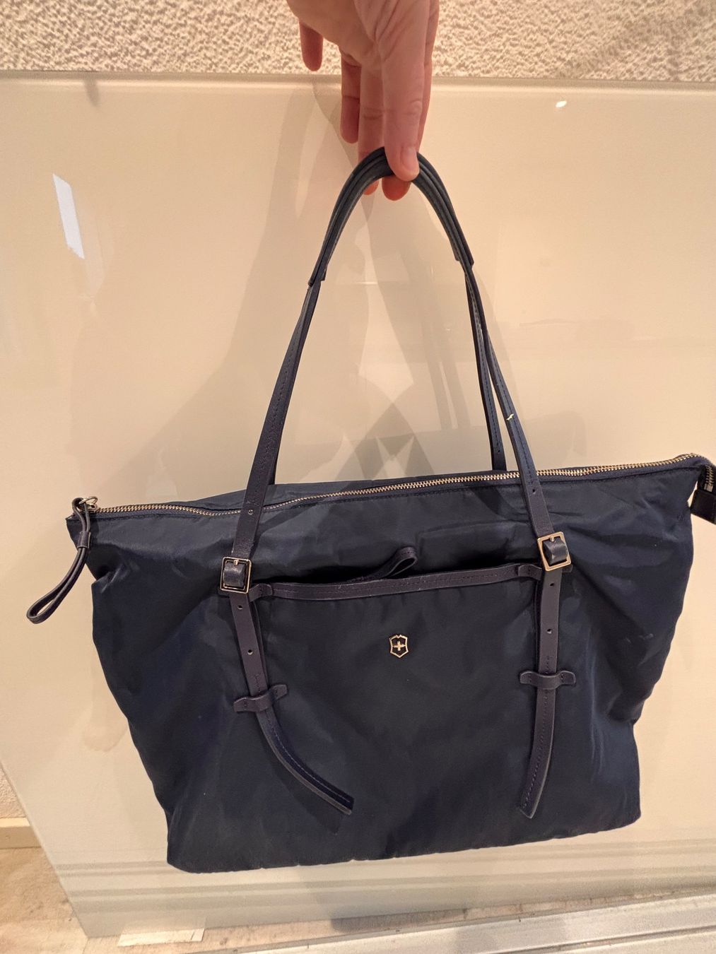 Victorinox Borse da donna: Victorinox Tasche dunkelblau, grosse Laptoptasche – Usato da Wettswil venduto da Missyellow 6
