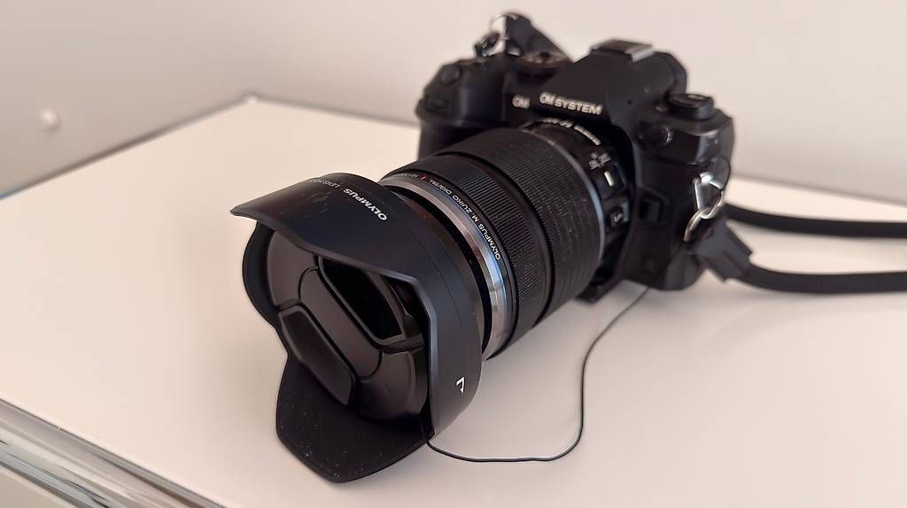 Olympus Fotocamera: Set OM-1 Mark II Kamera – Usato da Dachsen venduto da Umbi