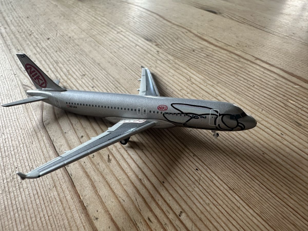 Herpa Kit di modellismo & Modellini statici: Modell NIKI Airbus A320 – Usato da Grenchen venduto da Shyla1611 1