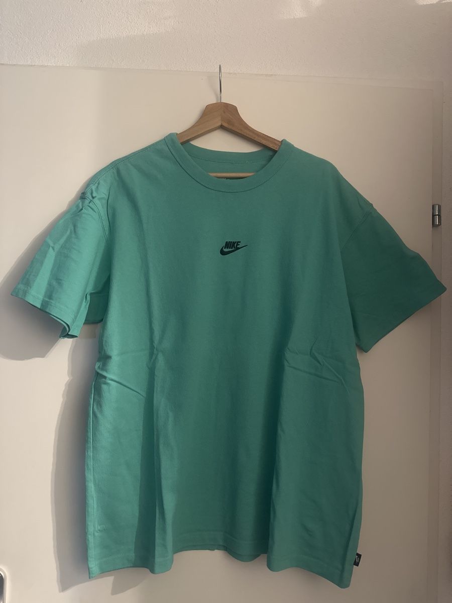 Nike T-shirt: Nike T-Shirt Türkis Gr.L – Usato da Bassersdorf venduto da Bryan-00