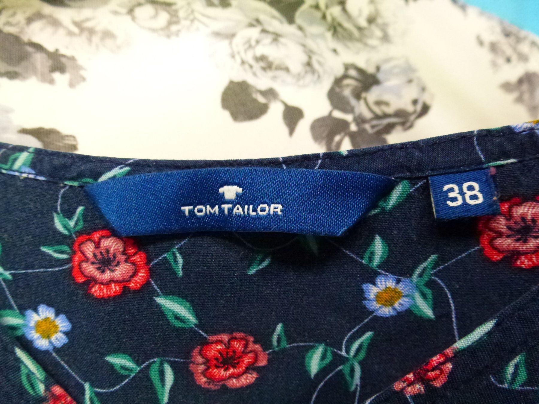 Tom Tailor Camicette: TOM TAILOR BLÜMCHEN BLUSE BAUMWOLLE GR 38 LEICHT LUFTIG – Nuovo (secondo la descrizione) da Kreuzlingen venduto da ang_7k8d 1