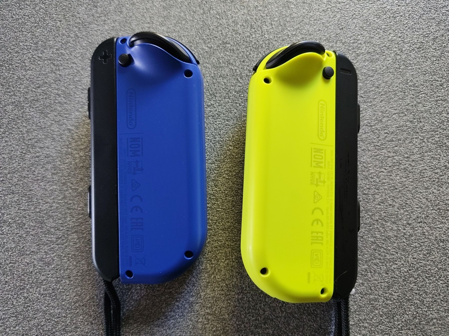 Nintendo Controller: Nintendo Switch Joy-Con Controller Set blau gelb – Usato da Seuzach venduto da dan1991 1