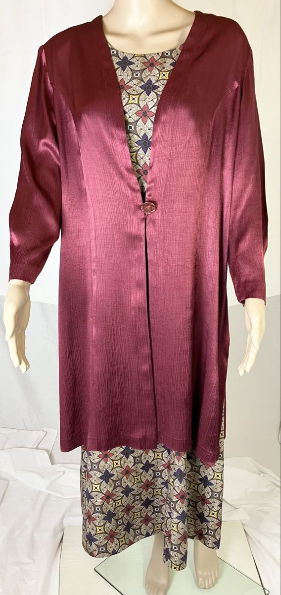 Robes: Ensemble Gr.36 – D'occasion à Mürren par Ne-le 4