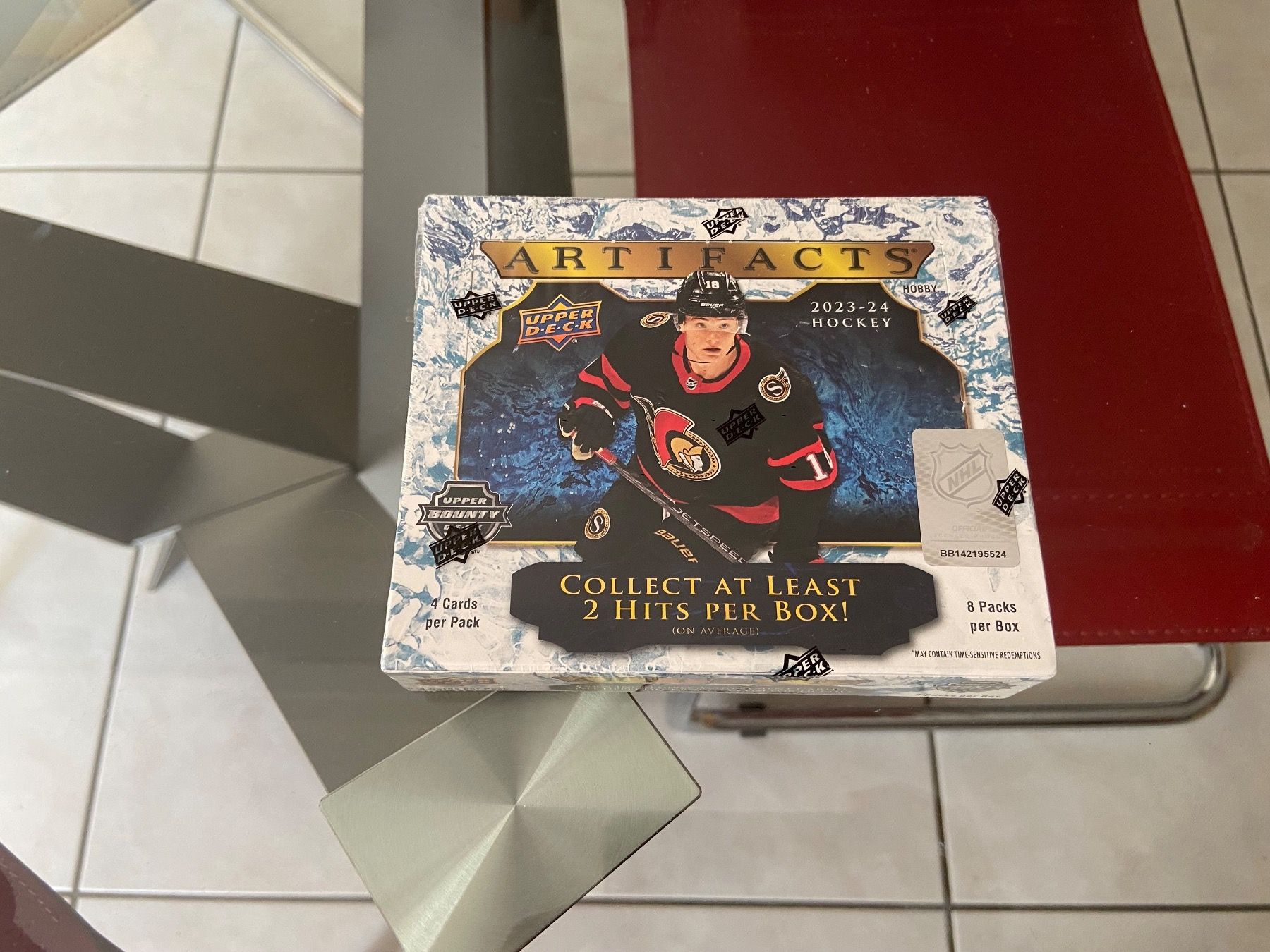 NHL Carte collezionabili: UPPER DECK ARTIFACTS 2023-2024 CONNOR BEDARD AUTO/PATCH – Nuovo e nell'imballaggio originale da Réchy venduto da santiwwrld_514
