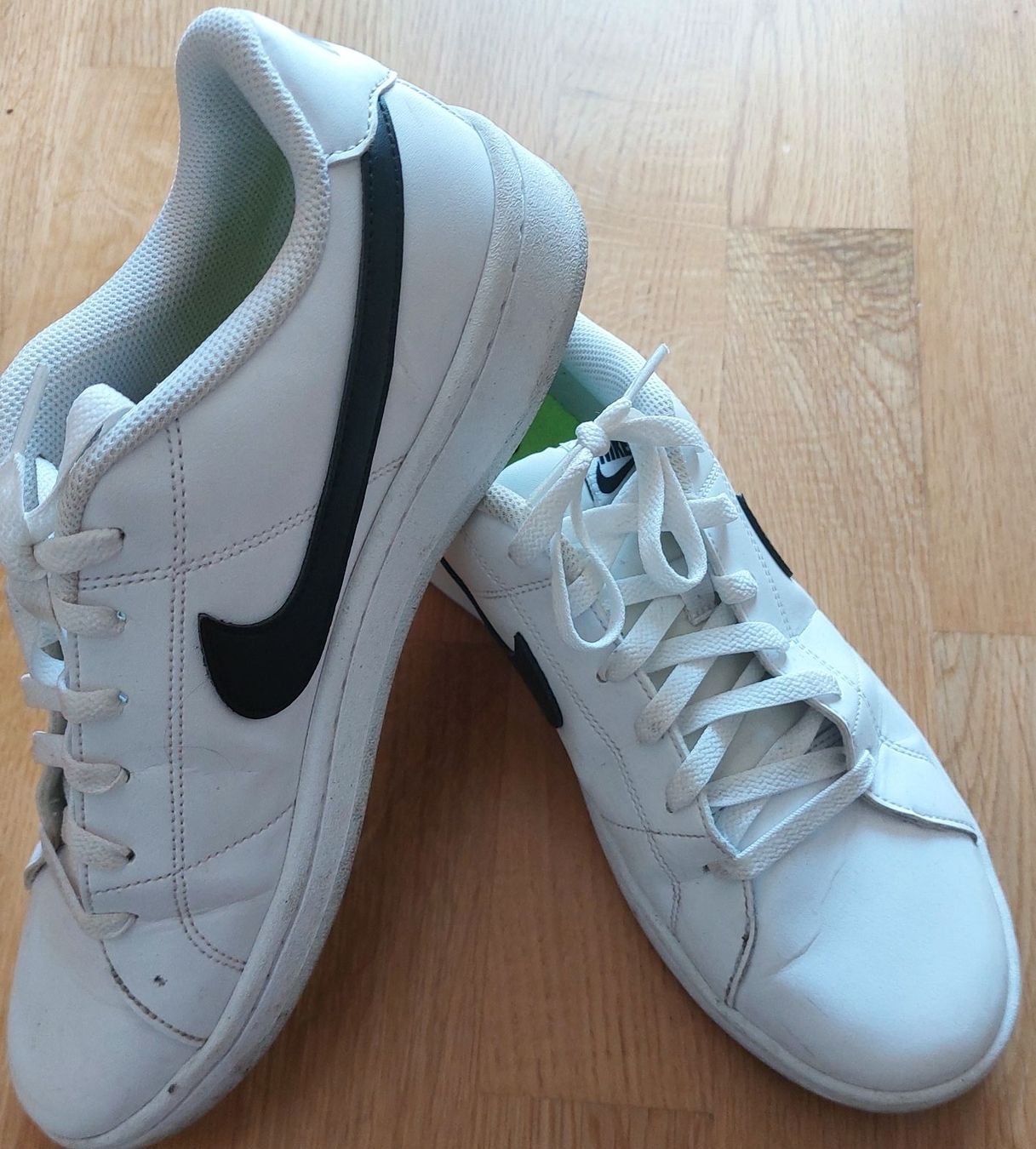 Scarpe da uomo: Turnschuhe weiss Grösse 42 – Usato da Bern venduto da titaniumsnow