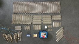 Märklin H0 M-Gleis Set (75-teilig) & Trafo, Weichen, Zubehör