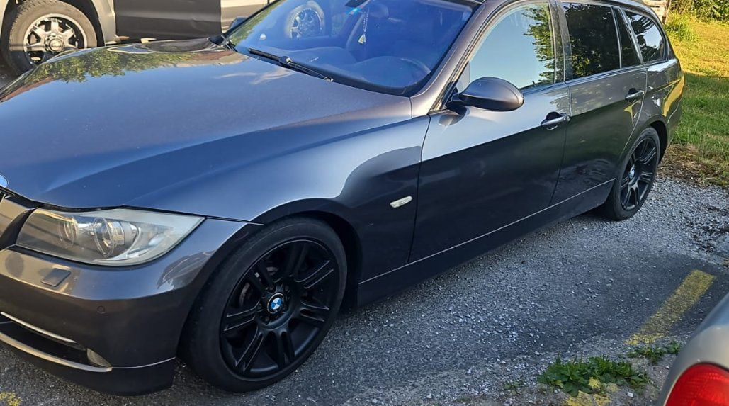 BMW Autos: BMW 335 d Touring e91 – D'occasion à Buchs SG par Flavio1567 1