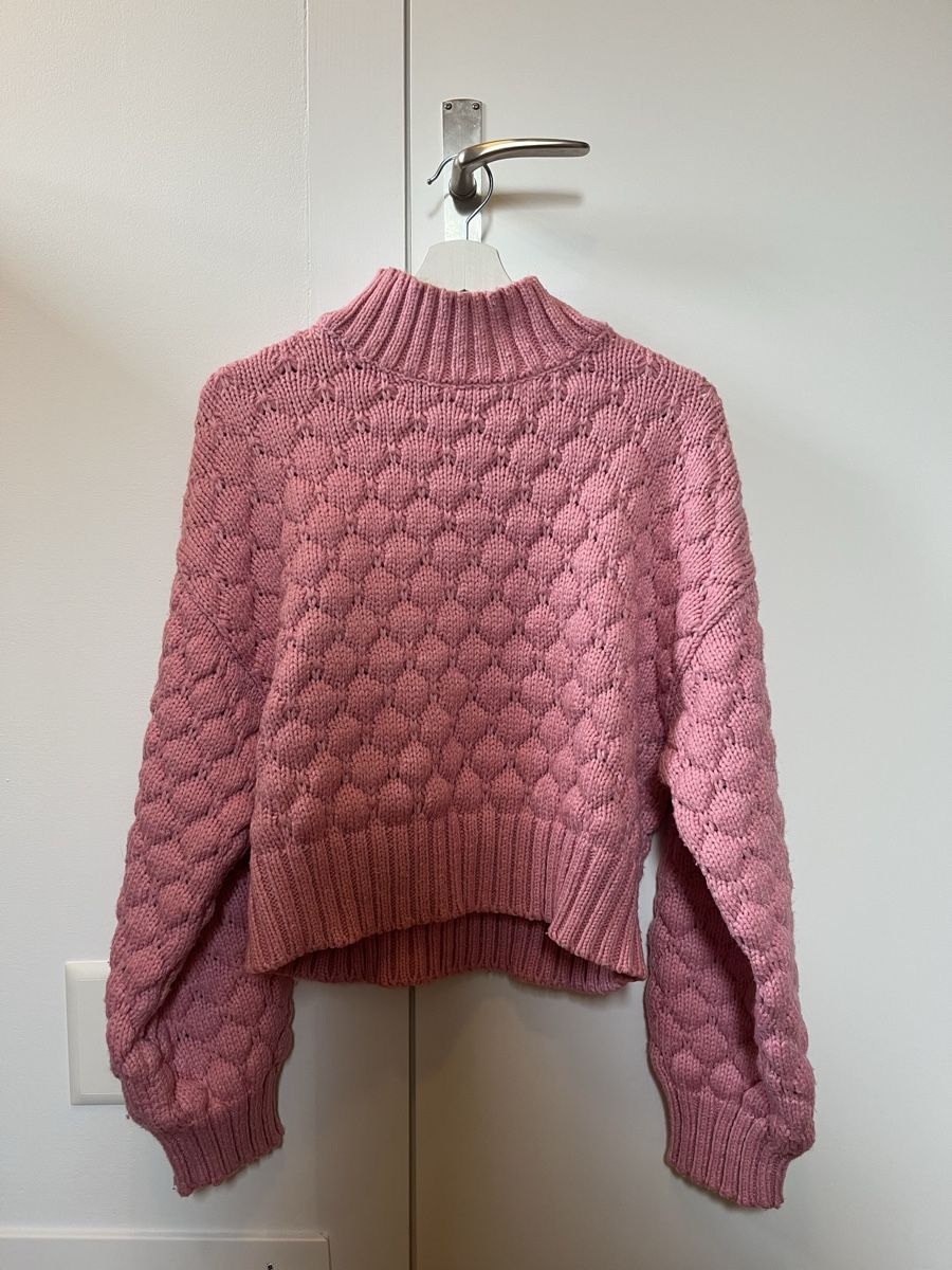 Monki Pulls & Sweat-shirts: Monki Pullover – D'occasion à Steffisburg par viv_5tqt