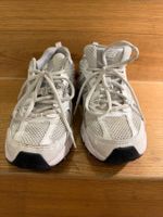 New Balance 530 (Gr. 38) – Mit Riss / Defekt – AB CHF 1.-