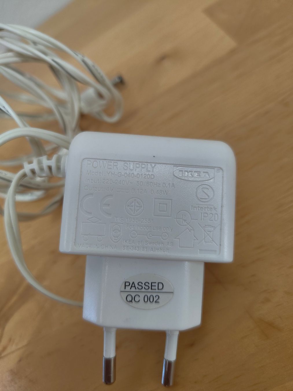 Ikea Ladegeräte: IKEA Netzteil/Adapter 4V 0.12A, Model YH-G040-0120D – Gebraucht aus Emmenbrücke von BlSi 2