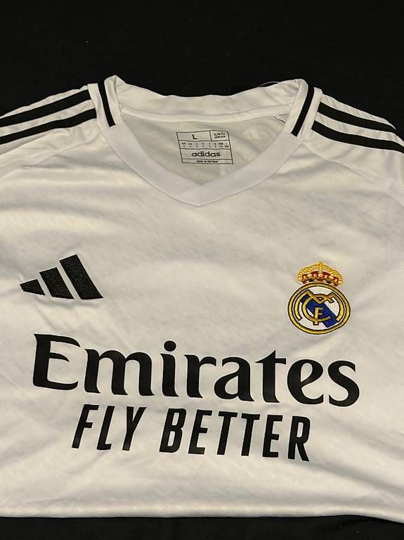 Leibchen & Hosen: Real Madrid  – Gebraucht aus Montreux von Dmelen01 4