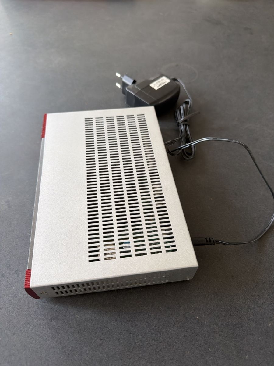 Zyxel Pare-feu: Zyxel USG40 Firewall funktionstüchtig – D'occasion à Zürich par Gestaltungsbar 1