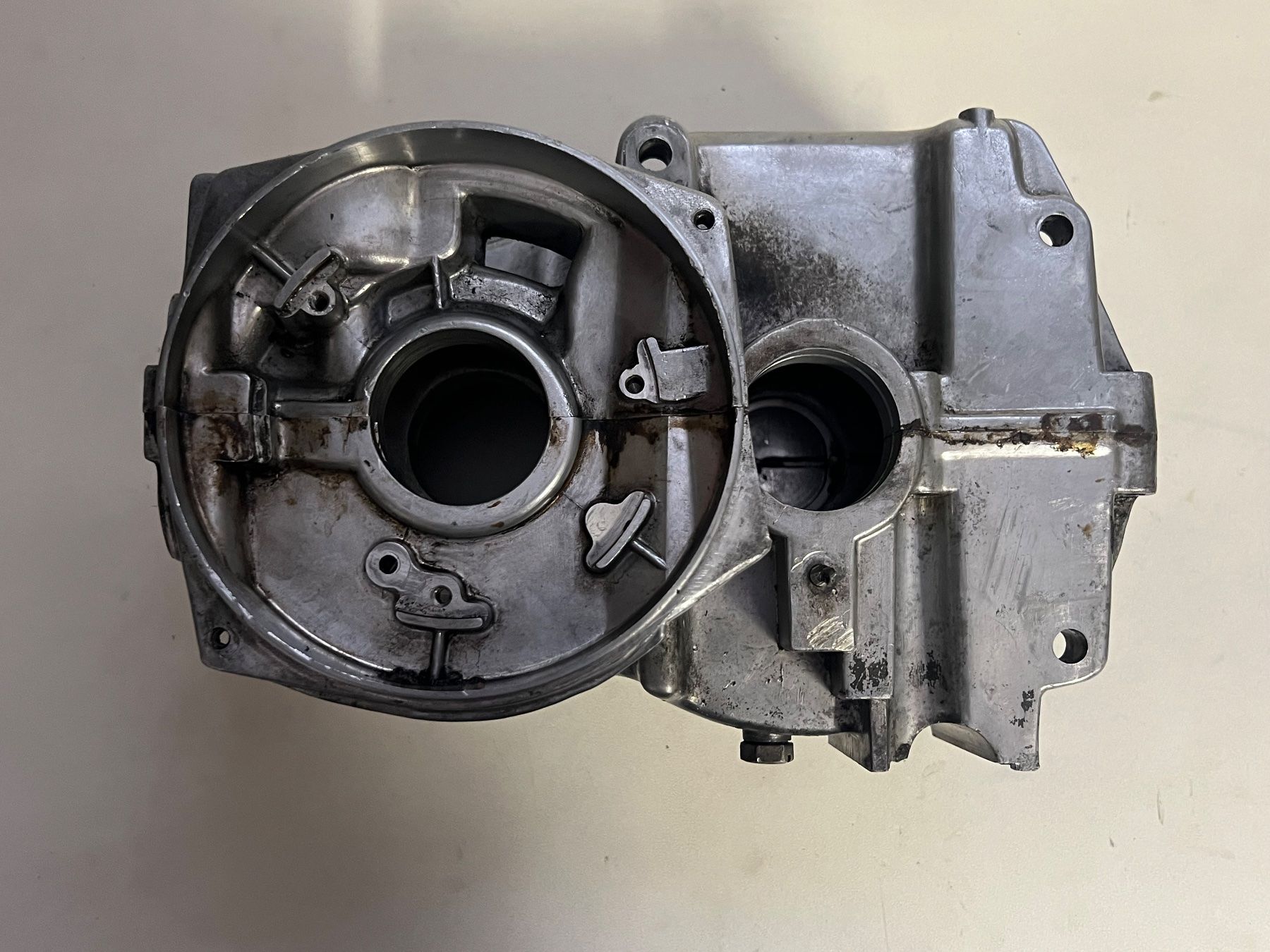 Puch Parti ricambio per ciclomotori: Puch Maxi E50 4 Lager Motor Gehäuse Motorgehäuse – Usato da Steffisburg venduto da FlorianJohner 3