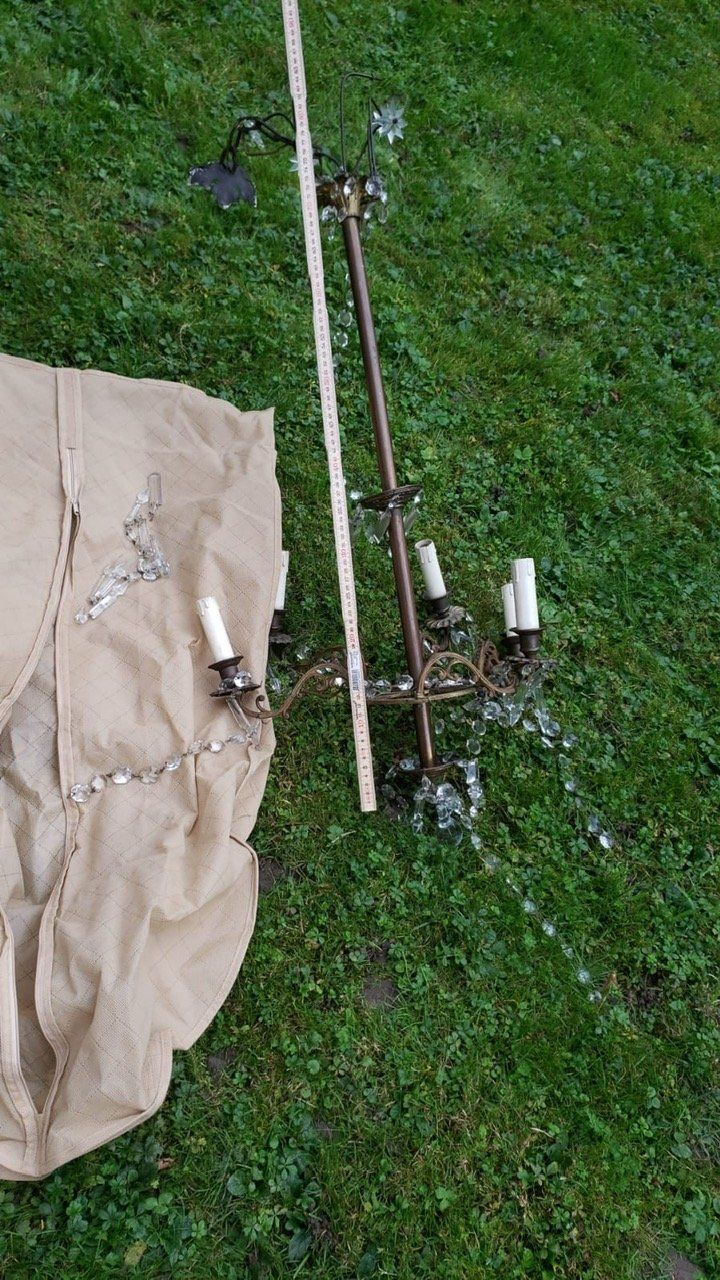 Lampade: Kristallkronleuchter alt – Usato da Richterswil venduto da Alida62 1