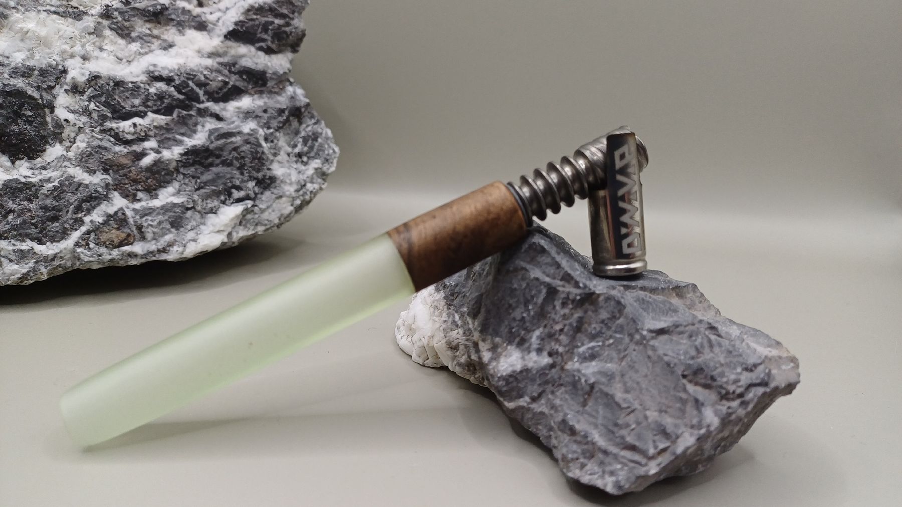 Altri Prodotti per fumatori: Dynavap Epoxy Emerald/Nussbaum – Nuovo e nell'imballaggio originale da Kloten venduto da Epoxygalaxy.ch 1